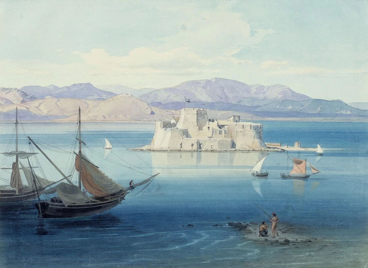 Forte Bourtzi nella baia di Nauplia, con il castello di Argo sullo sfondo